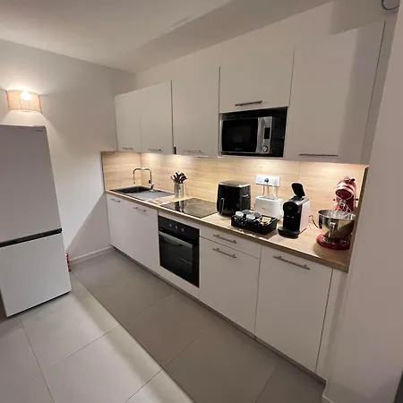 Casa Di Daisy - T2 Les Pieds Dans L'eau Et Piscine דירה *