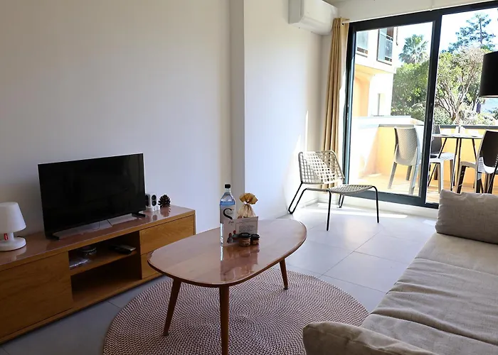 Casa Di Daisy - T2 Les Pieds Dans L'eau Et Piscine פיאנוטולי-קלדרלו