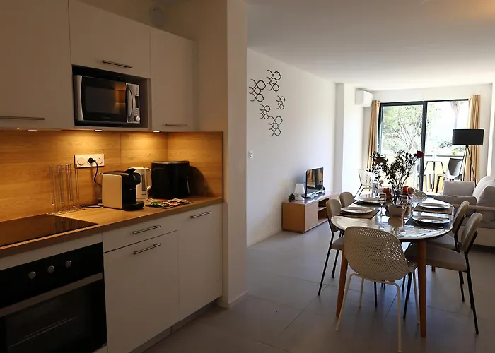 Casa Di Daisy - T2 Les Pieds Dans L'eau Et Piscine * פיאנוטולי-קלדרלו